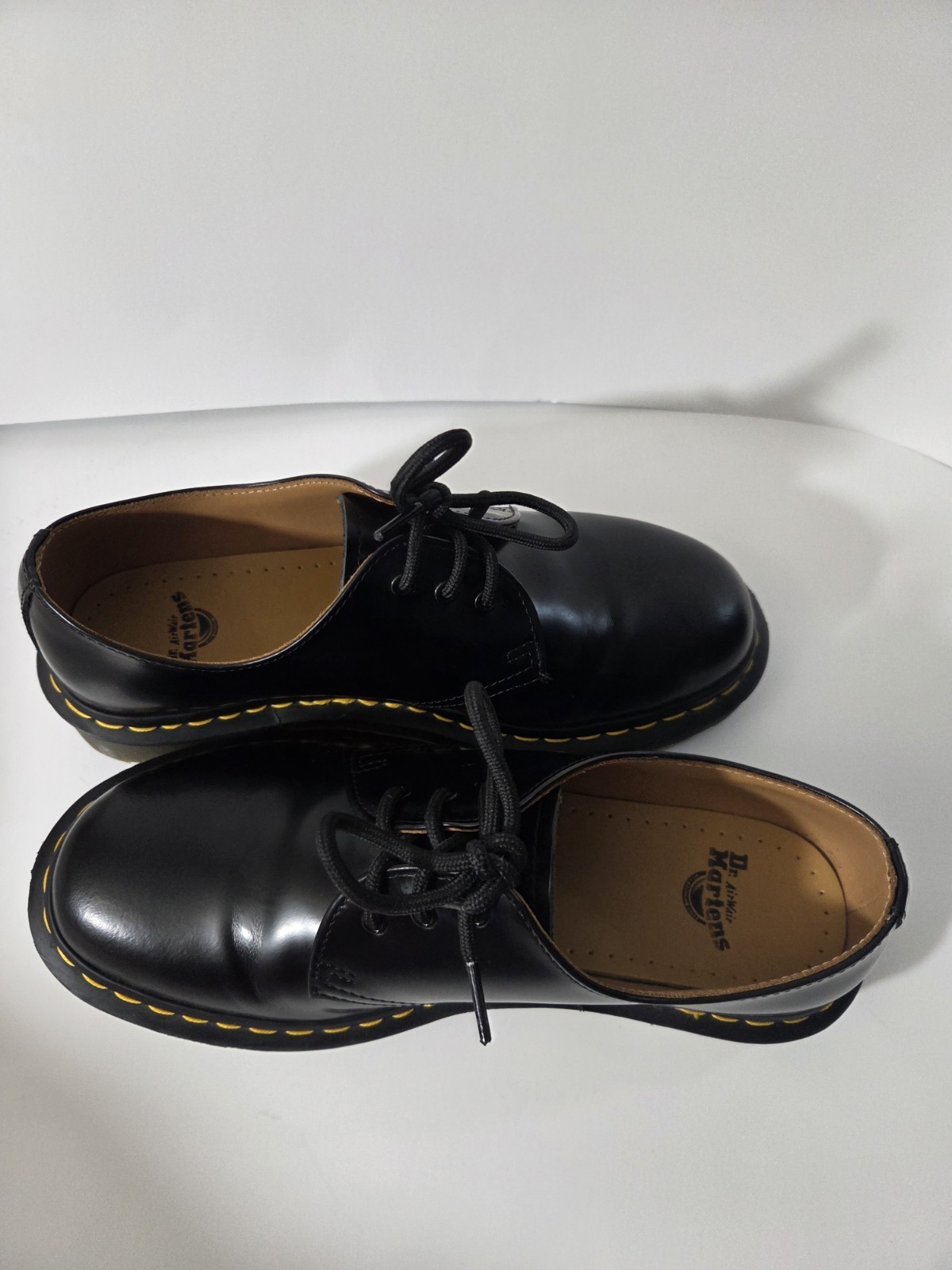Dr. Martens Men’s Black Leather Derby Dress Shoes Lace-Up US 7 UK 6 EU 39