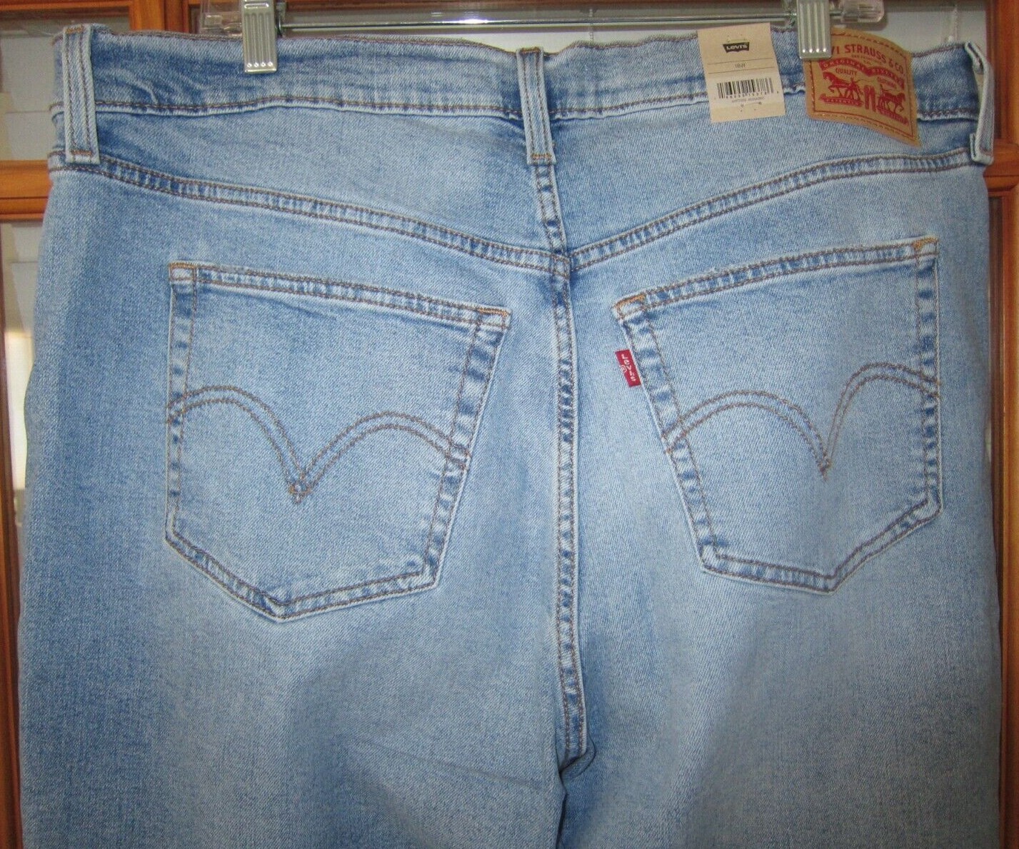 Levi’s Wedgie Straight Crop Jeans High Rise Women’s 4 18W 22W 24W NEW Rips