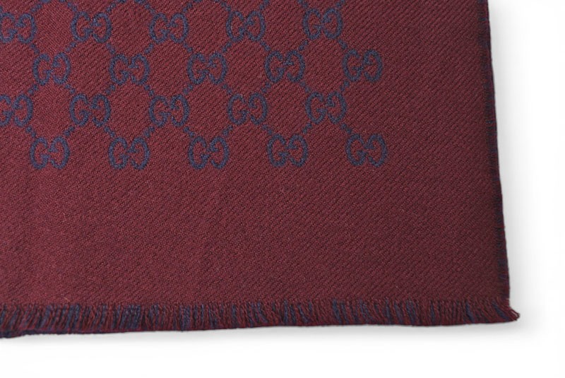 Gucci Authentic reversible winter scarf wool GG wine/navy 391246 4G200 6168