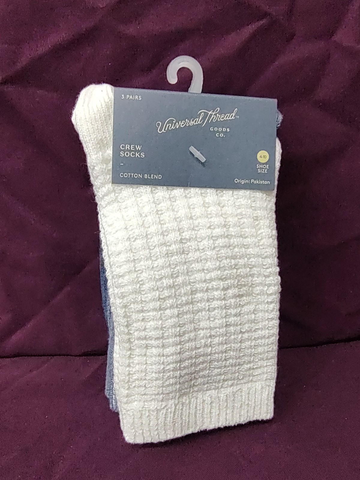 Universal Thread, Women Waffle Texture 3 Pair Crew Socks, Shoe Size 4-10