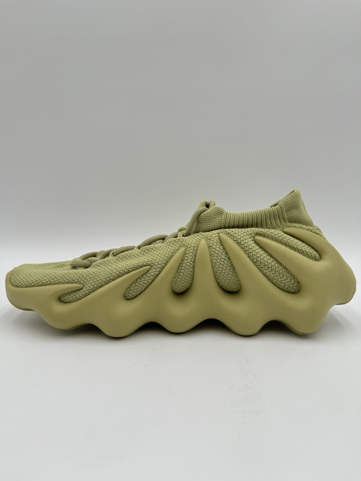Adidas Men’s Yeezy 450 Size 10 Green Resin |GY4110|