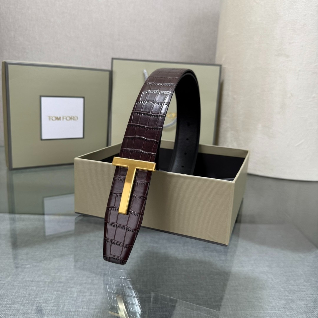 Tom Ford Mens Coffee/Black Reversible Leather Belt Gold T Buckle