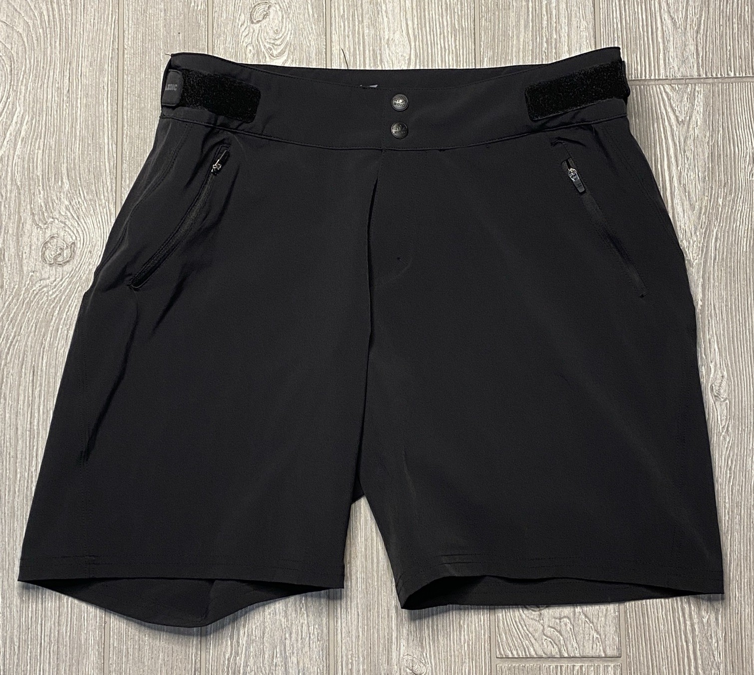 Zoic Men’s Navaho 7 Shorts Road Cycling Shorts Padded Black Lined Size Large
