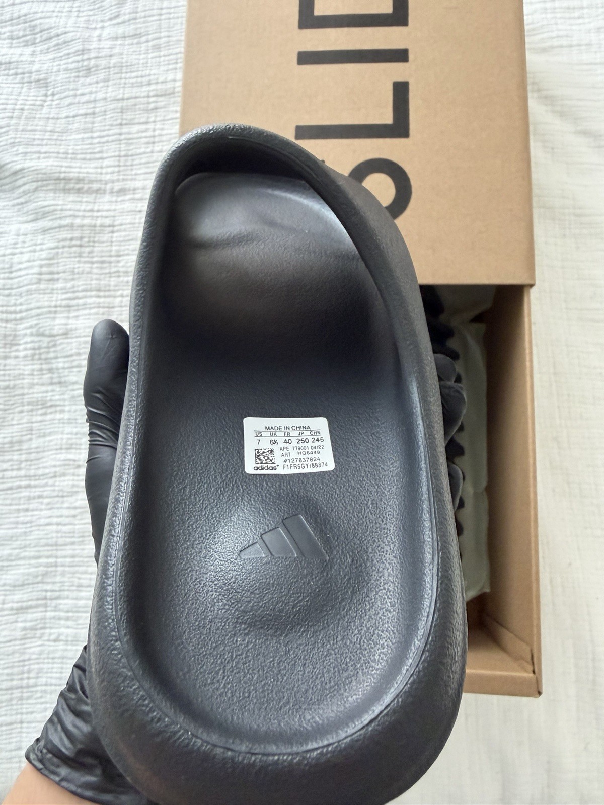 Adidas Yeezy Slide Onyx Size 7 NWOB HQ6448