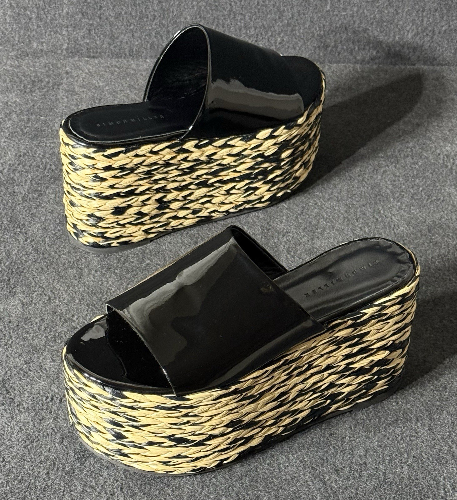 SIMON MILLER 11CM PATENT LEATHER WEDGE SANDALS SIZE 36
