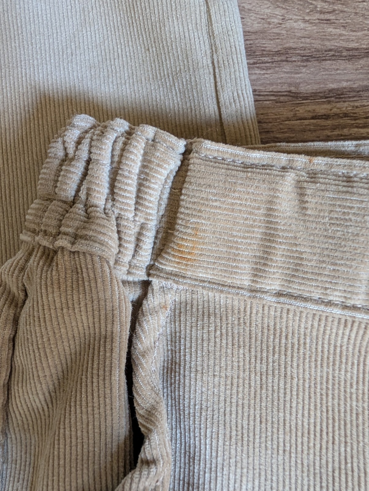 Vintage 80s Levi’s Sports Classic Mens Tan Corduroy Trousers