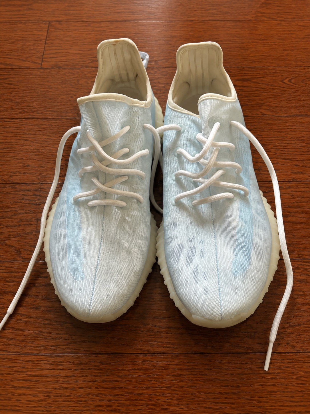 Yeezy Boost 350 V2 ‘Mono Ice’ Signature Sneakers Mens Size 8
