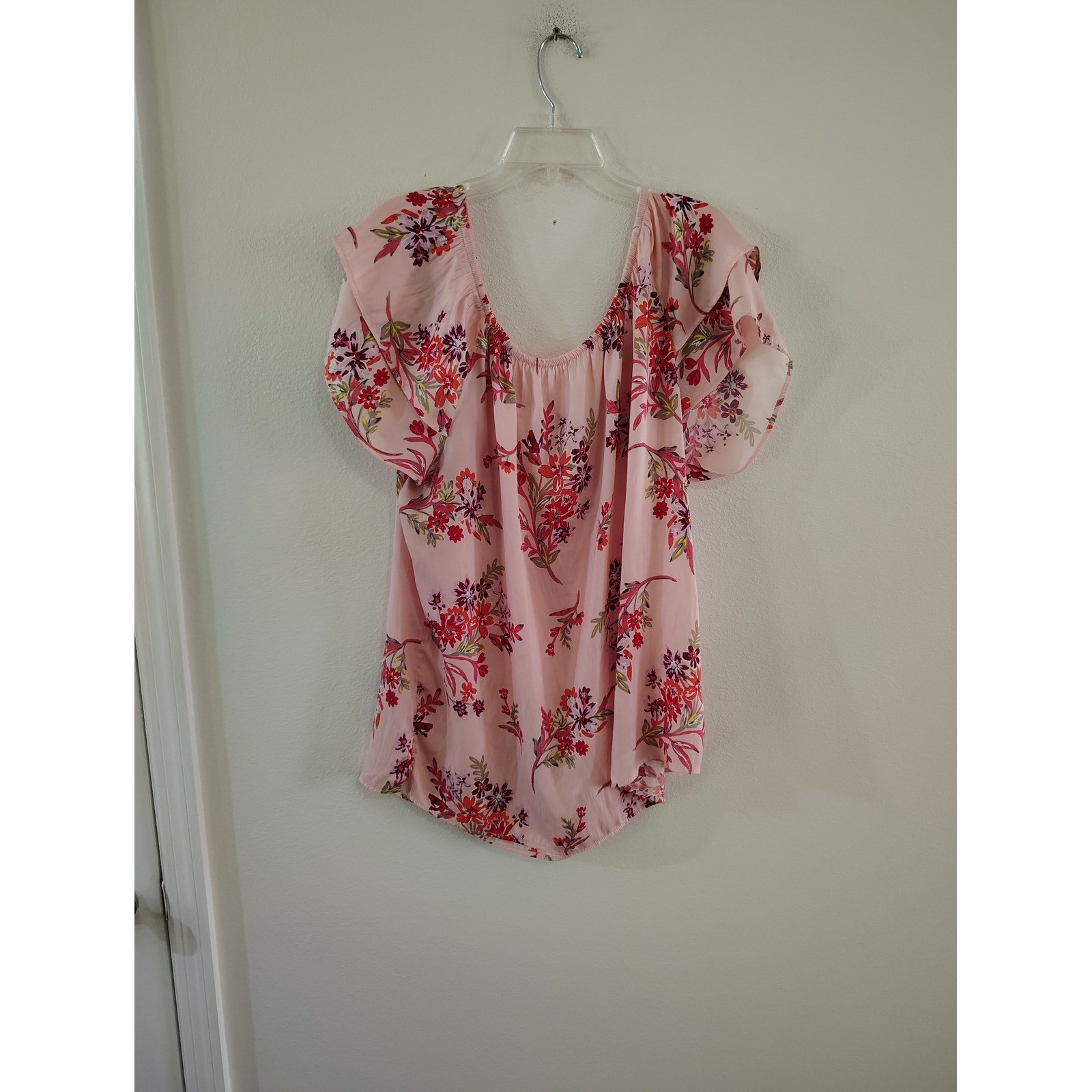 Terra & Sky Pink Floral Flutter Sleeve Blouse Plus Size 1X 16W-18W Scoop Neck