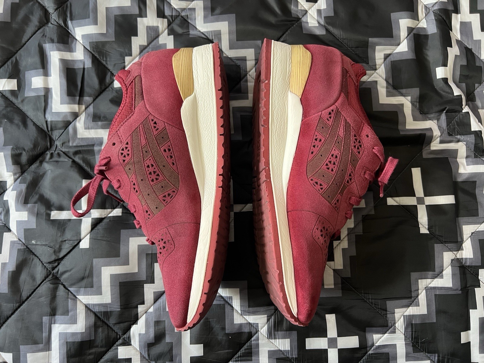 ASICS Gel-Lyte III EVO Laser Cut Burgundy Laser Pack H5E3L-2525 Men’s Size 9.5