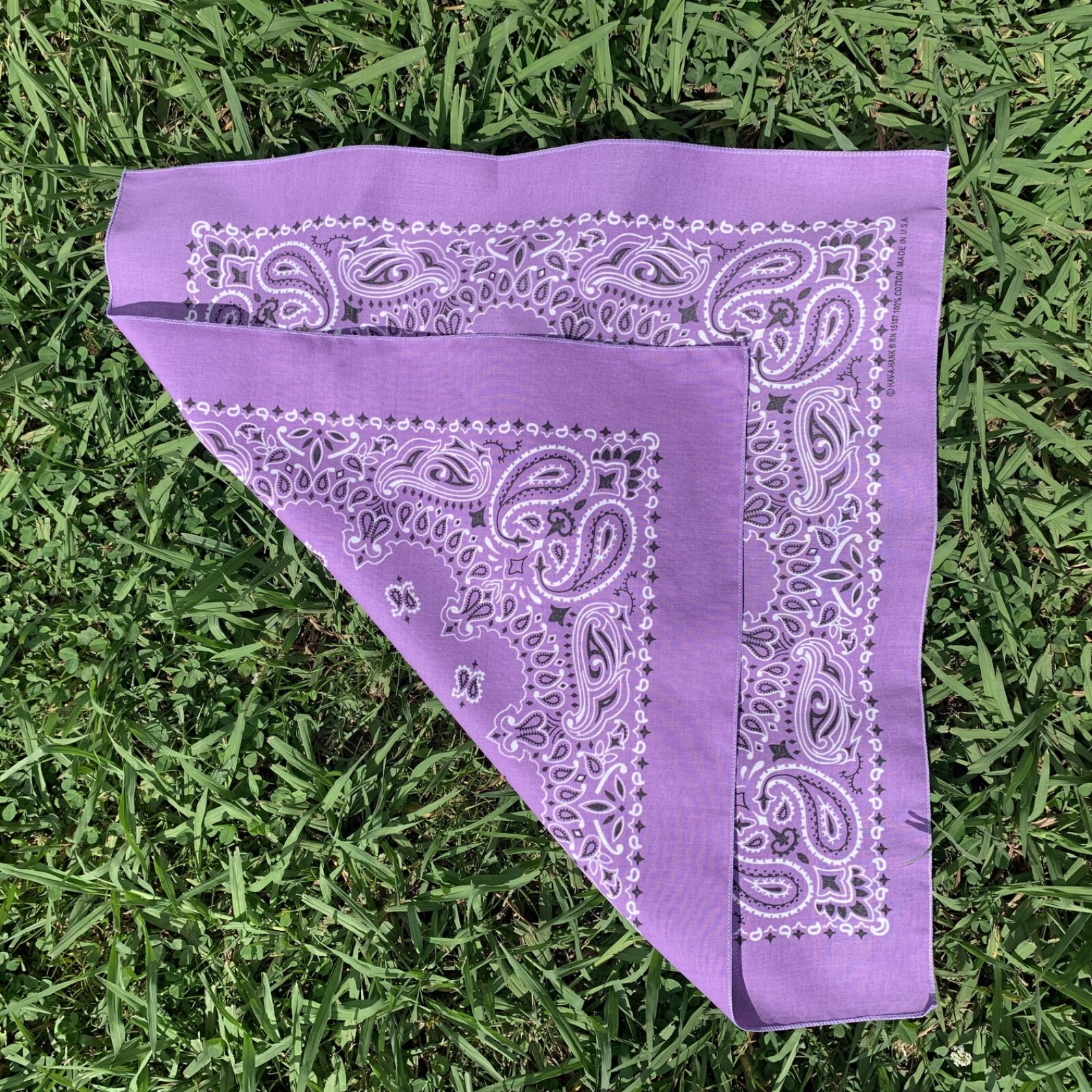 Lavender Paisley 22x22in HAV-A-HANK Bandanna 100% Cotton USA Made