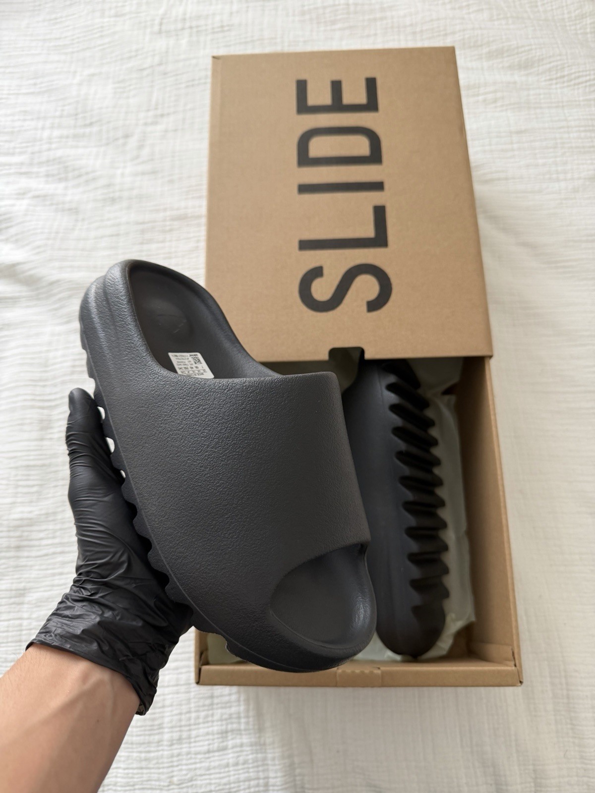 Adidas Yeezy Slide Onyx Size 7 NWOB HQ6448