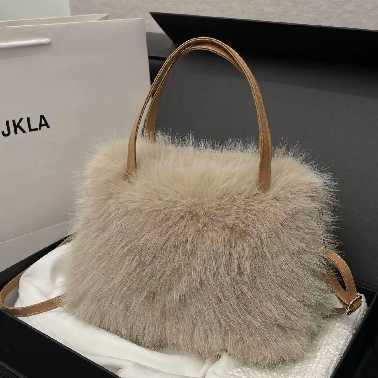 Faux Fur Tote Bag Women’s Bucket Plush Luxury Design Ladies Handbags