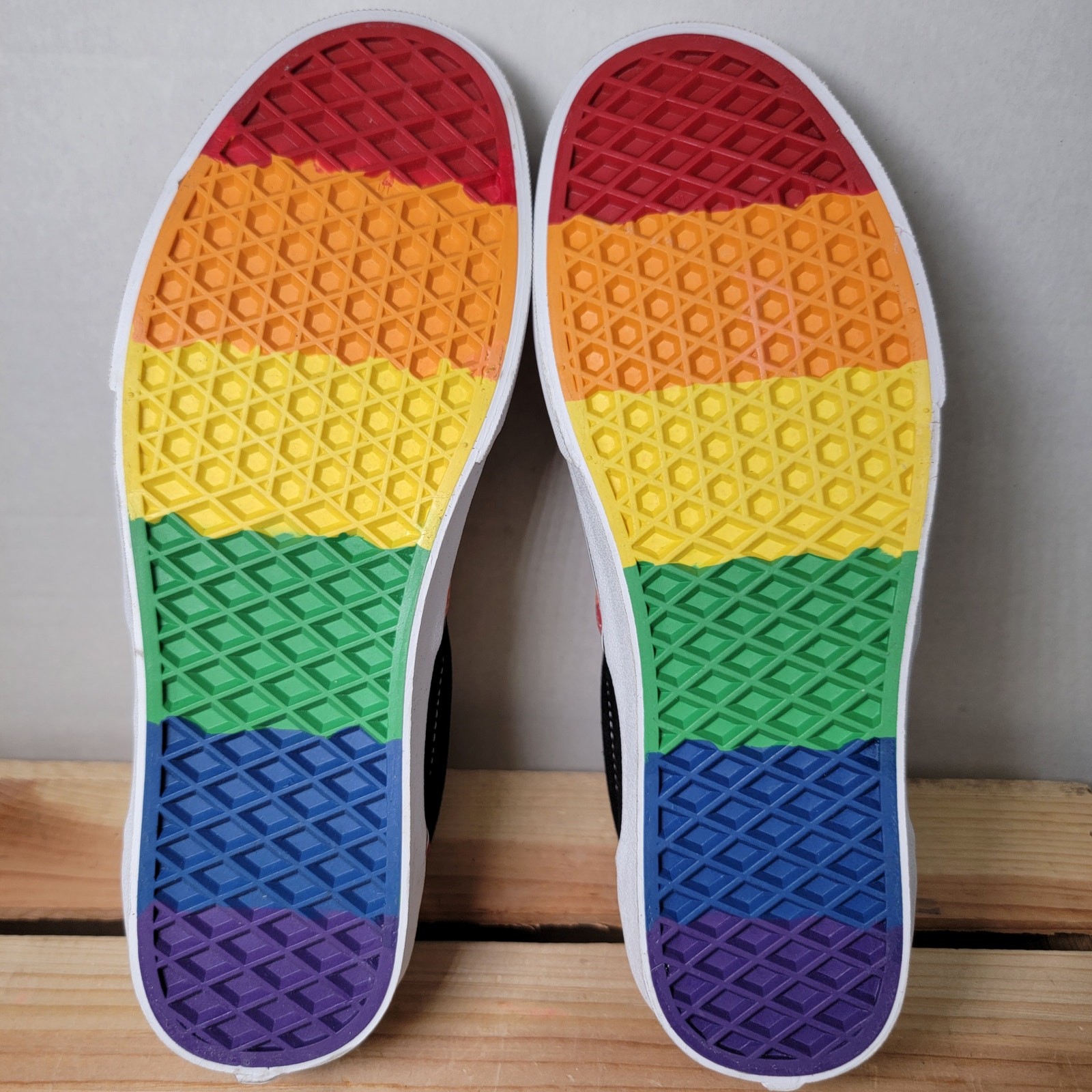 VANS Rainbow Drip Era Sneakers – Size 8M / 9.5W