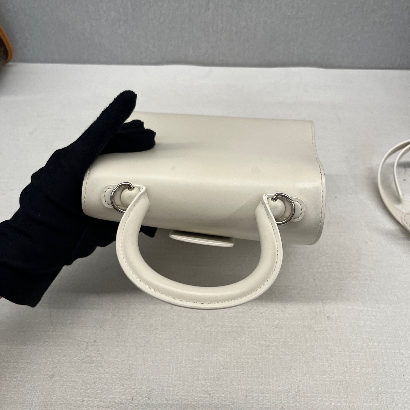 Delvaux Pre-Owned Authentic Crossbody Bag 20*14.5*11cm Free Tracked Shipping