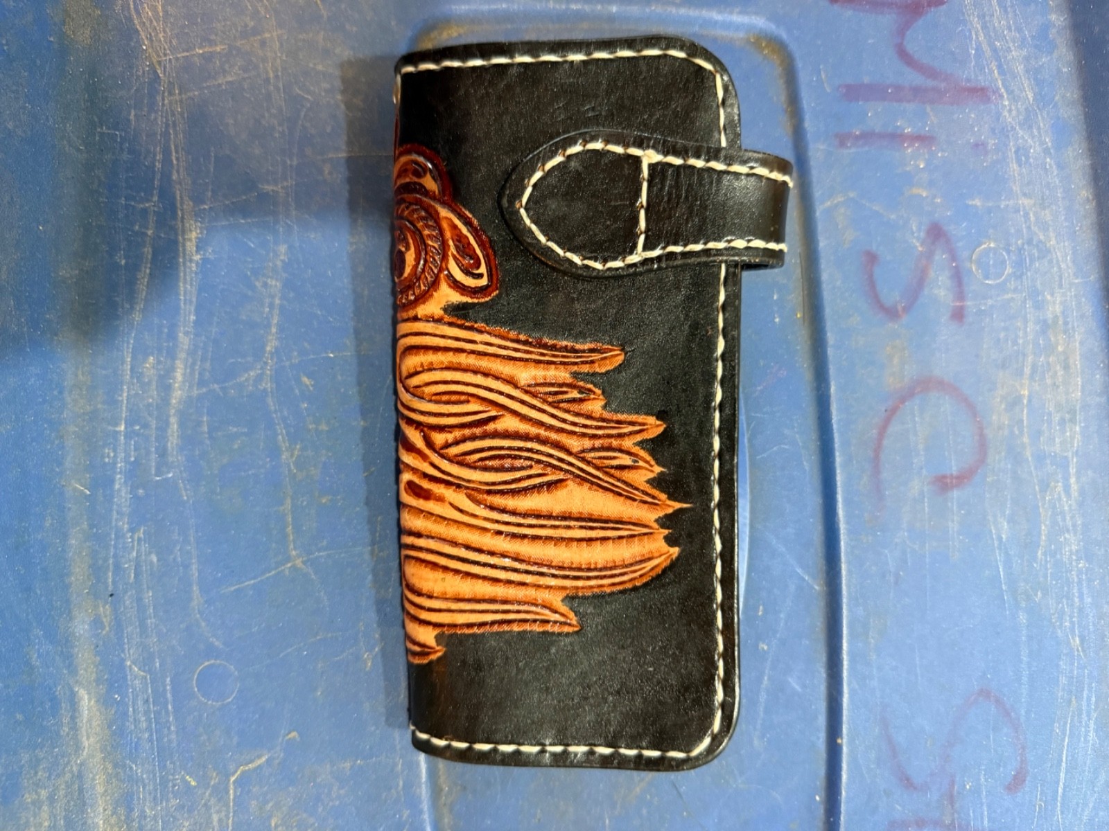 hand tooled leather mens wallet billfold