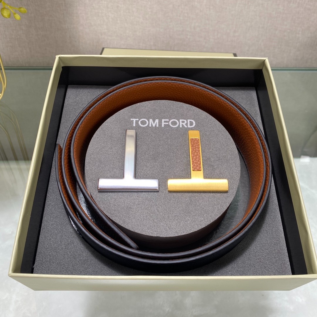 TOM FORD Reversible Black /Brown Leather T Logo Belt Men’s S.S. Buckle
