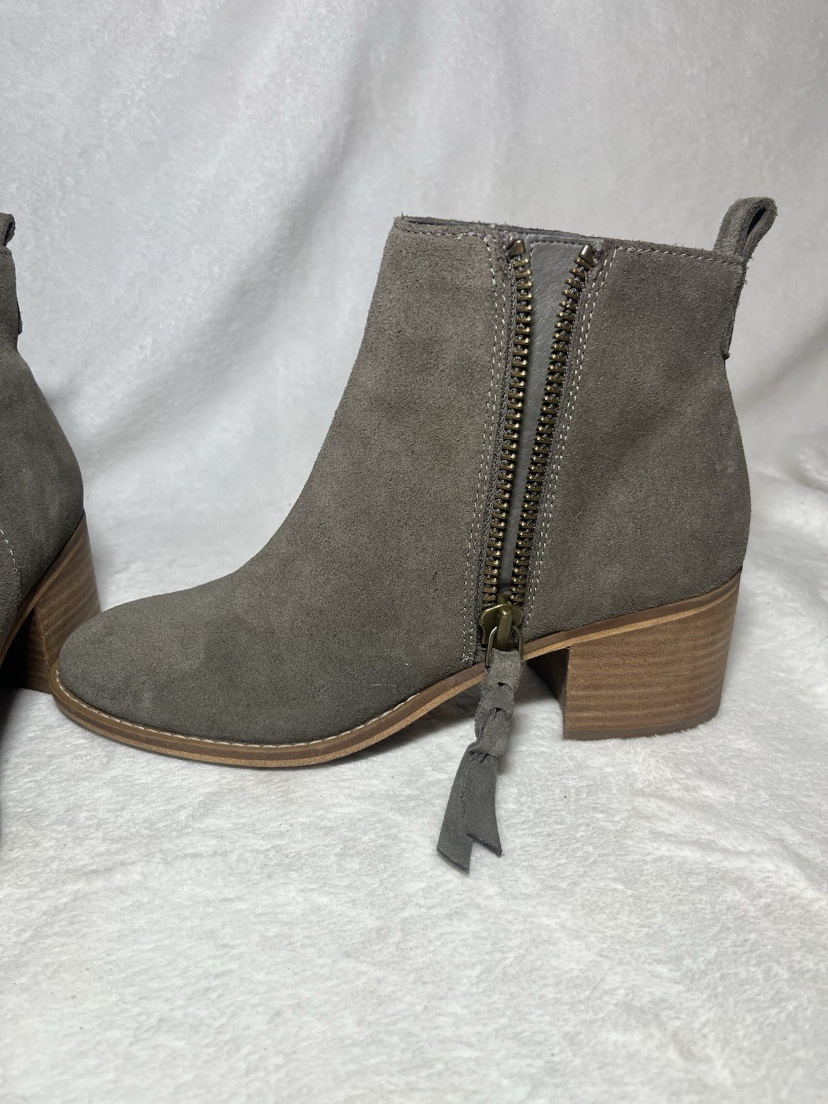 BP Block Heel Booties Grey Suede 2.5 Inch Size 8.5