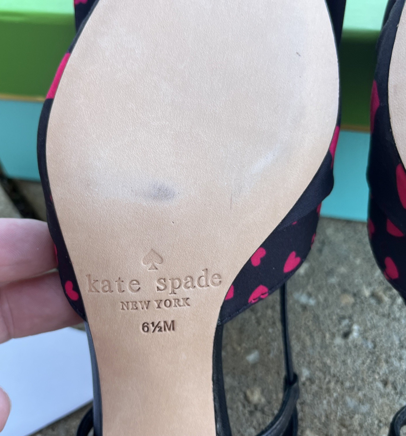 Kate Spade Daxton Heart Kitten Heel Slingback Black/Red Women 6.5M Red hearts