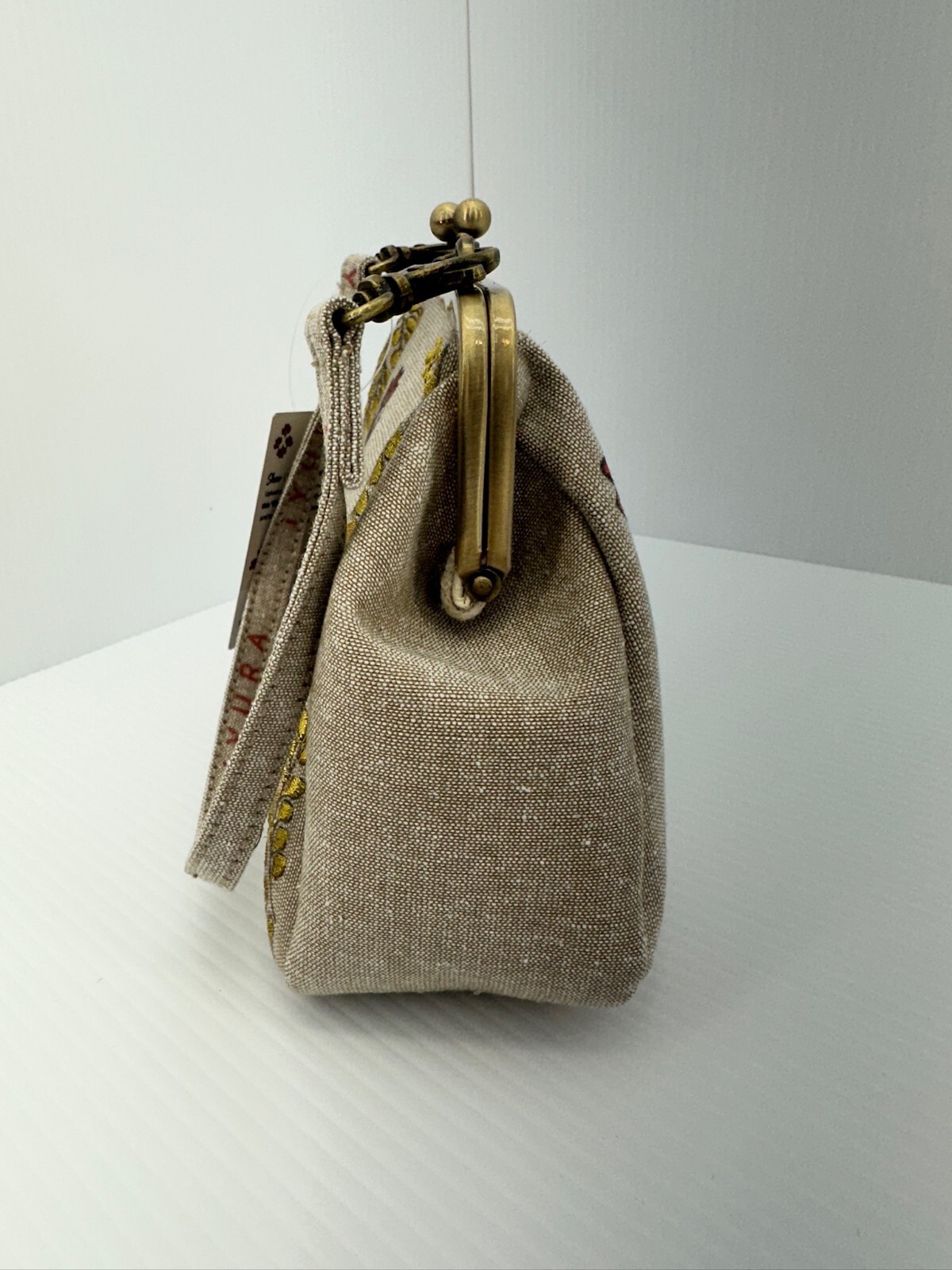 iYURA Eco Friendly Tan Gold Embroidered Baroque Leaf Fabric Frame Bag Box Set