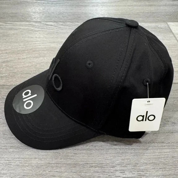 Аlo Yoga Performance Hat Black Black Logo Adjustable Athletic Cap Unisex NWT