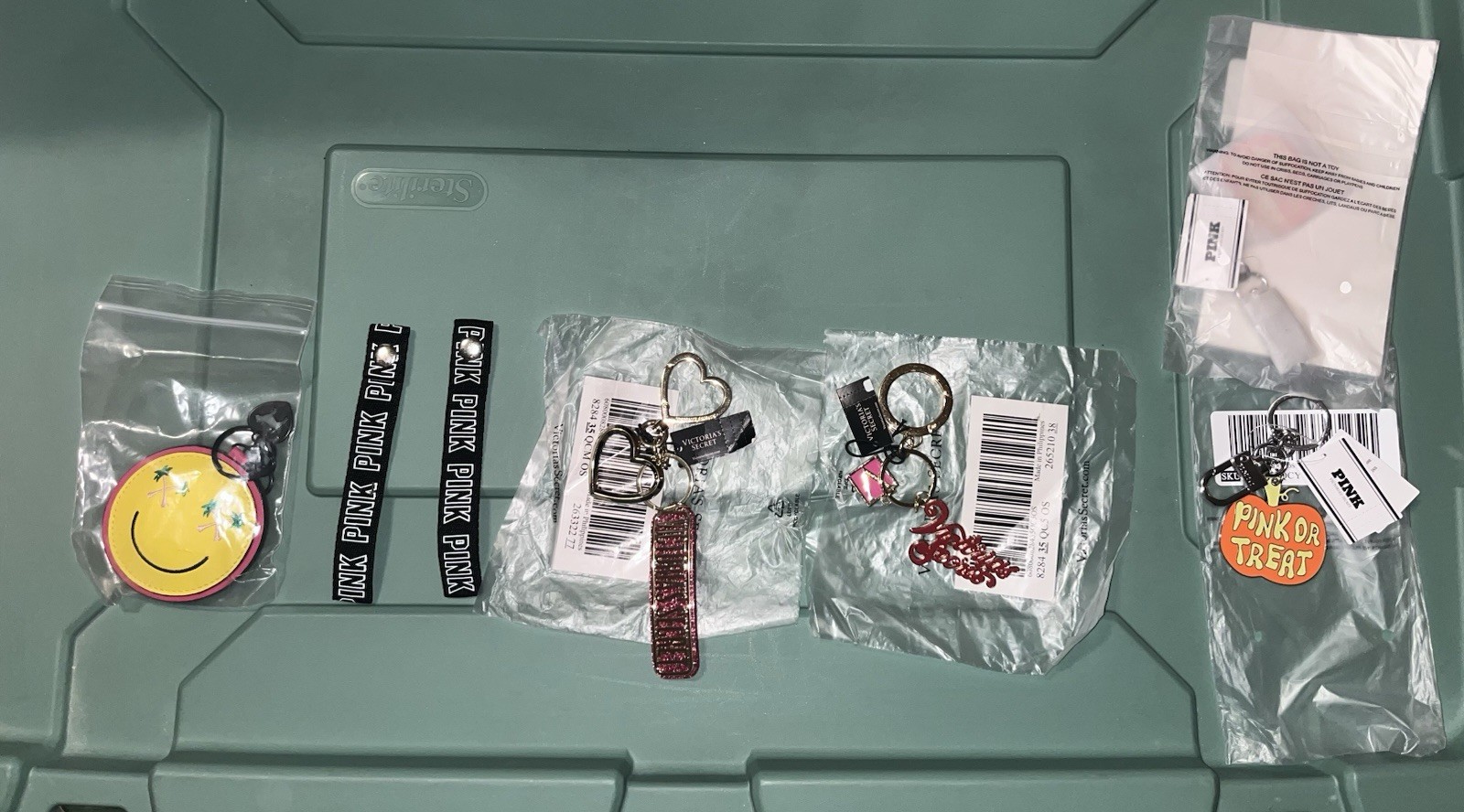 VICTORIA SECRET/PINK/ANASTASIA COSMETICS-KEY CHAINS/BAG CHARMS-NEW-BUYER CHOOSE