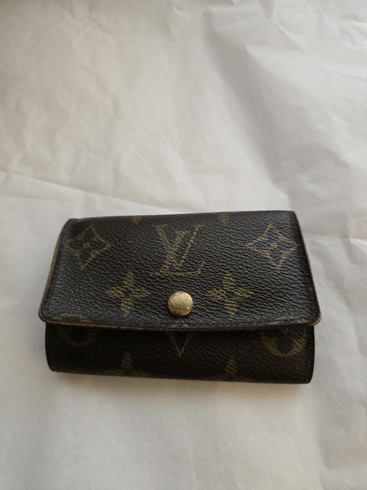 Authentic Louis Vuitton Monogram 6 Ring Key Holder