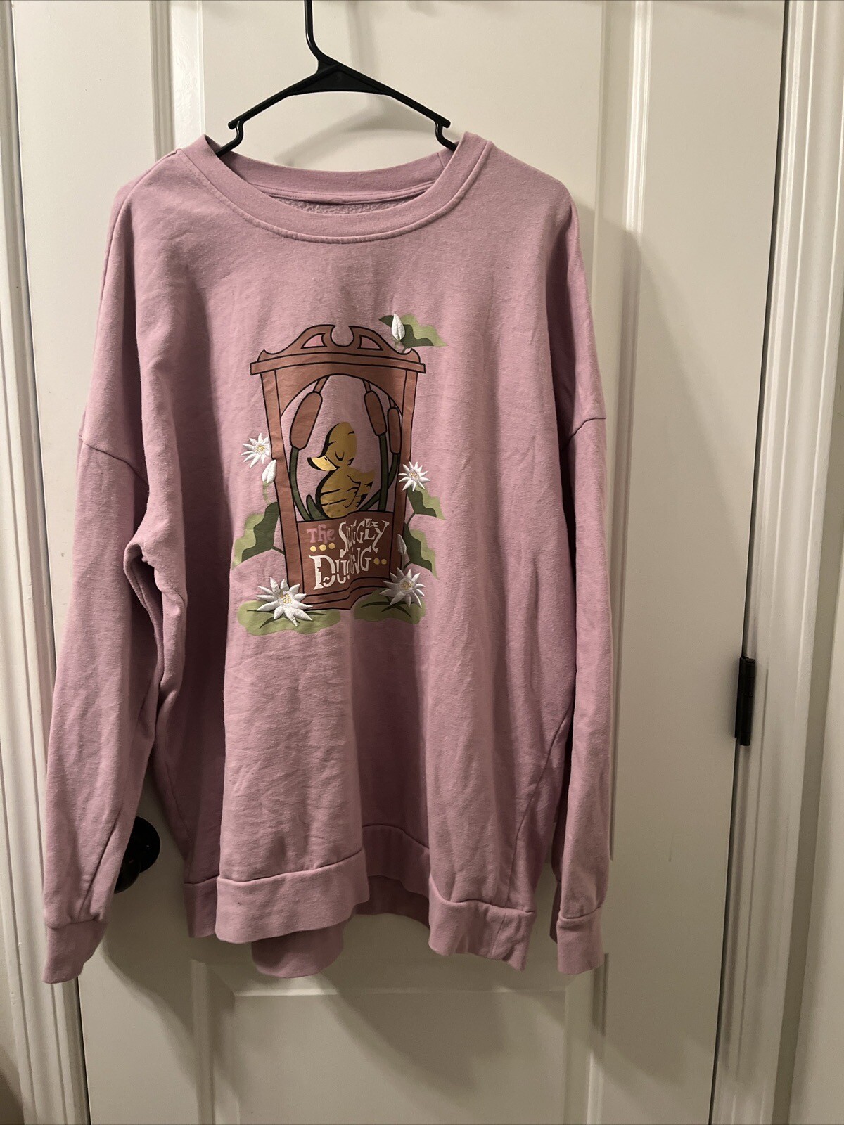 Disney Princess Women’s Sweatshirt Snuggly Duckling Size Unknown Pink