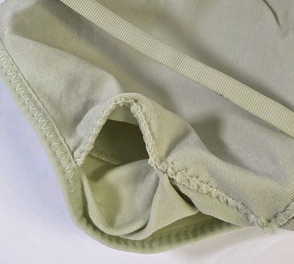 coobie seamless wireless comfort bra removable pads and straps ONE SIZE 9042